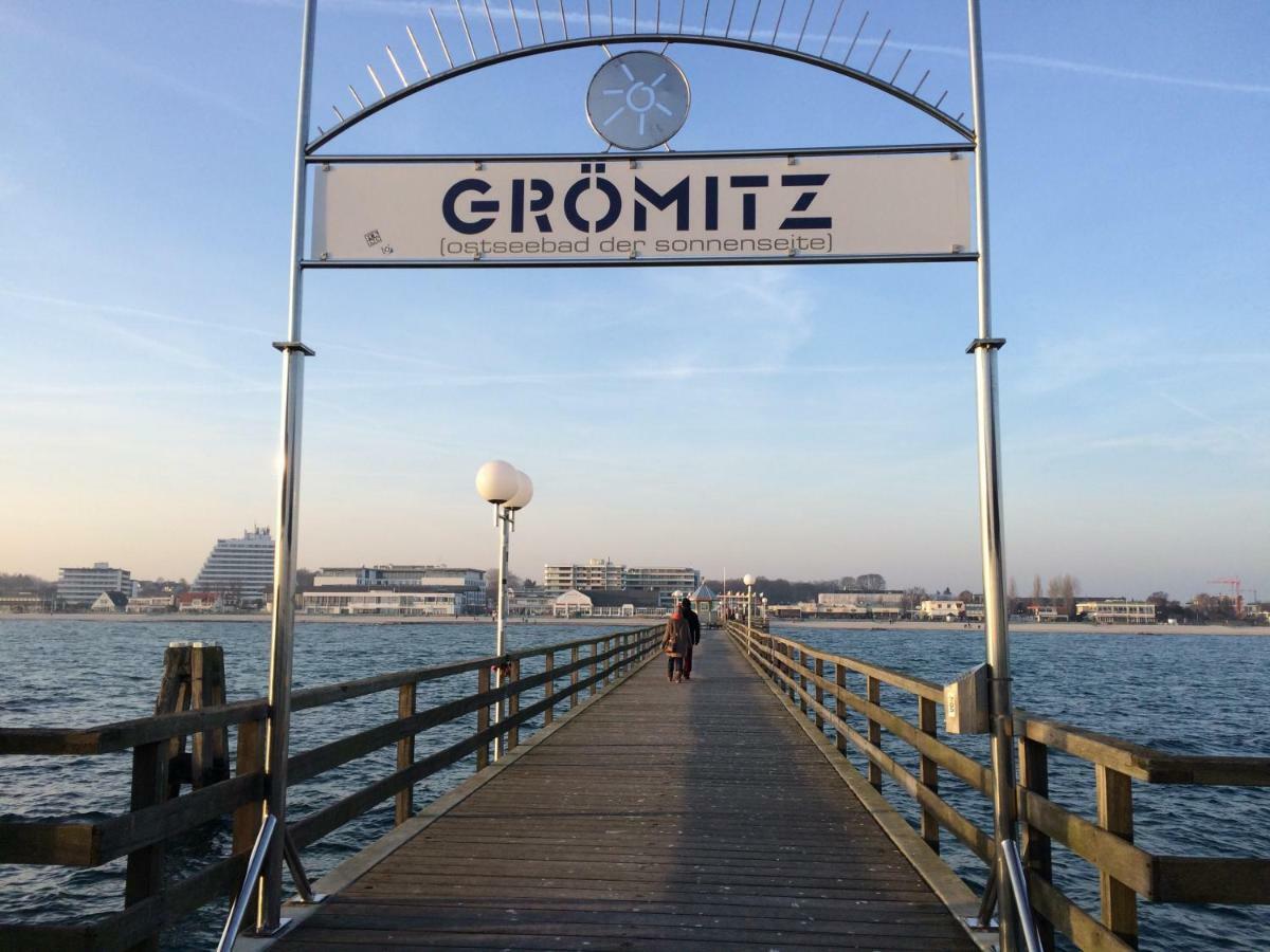 Ferienwohnungen Huening Groemitz Exterior photo